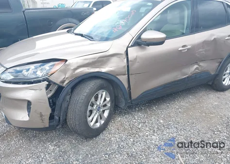 2020 Ford Escape Se z USA, uszkodzony, nr VIN 1FMCU9G65LUA46562